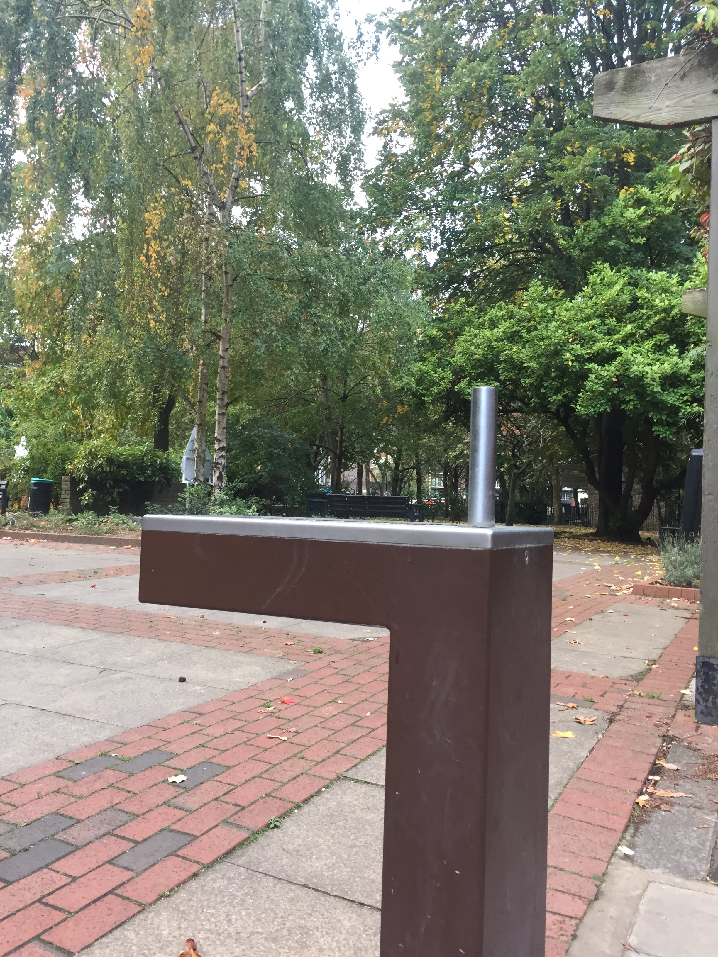 king_square_fountain_islington